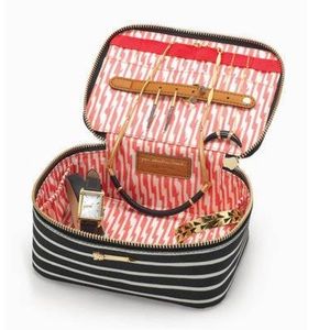 Stella and dot travel jewelry case